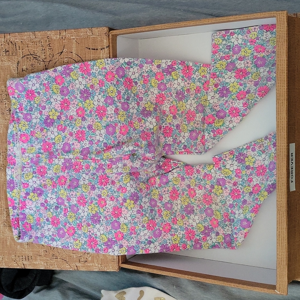 🌻 4 for$15 🌻 Carter's 18 month floral print pants